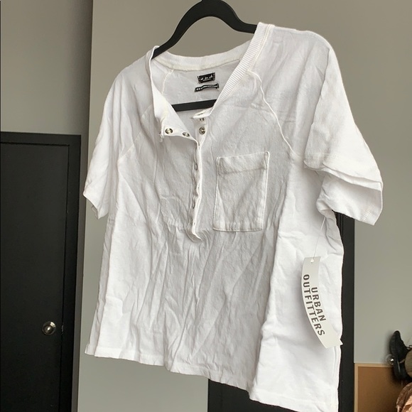 UO Button T-Shirt - Picture 4 of 6